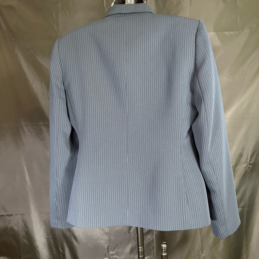Kasper Dark Blue Pinstripe Blazer Sz 2P - Picture 8 of 15